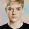Mae Martin Photo