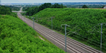 Stop! That! Train! (2026) download